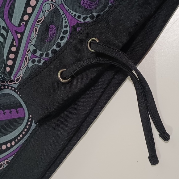 Athleta Tinker Tank Built-in Bra Tank Top Small Grey Purple Paisley, Small - Picture 4 of 9